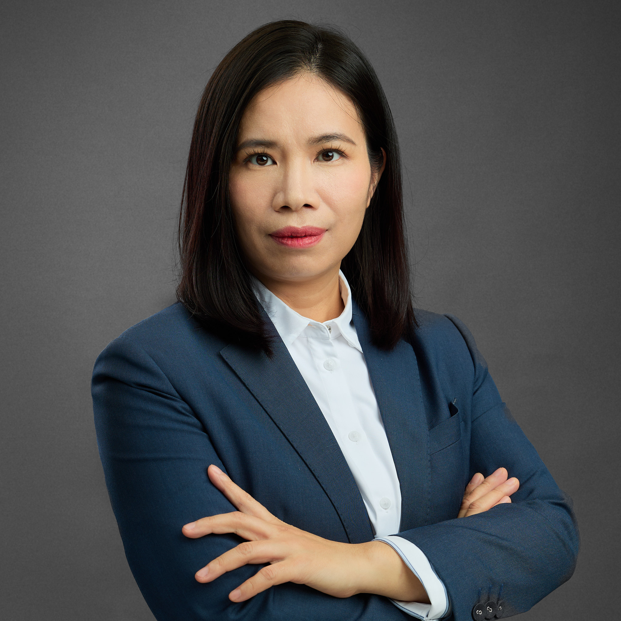 Bà Trần Thị Bích Thuận